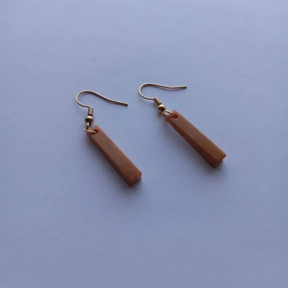 💕5/25 Carmel bar earrings - Picture 2 of 4